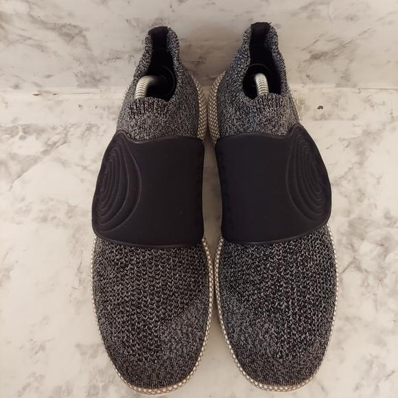 Pre-owned 2019 under Armour recover slip on - Picture 4 of 10